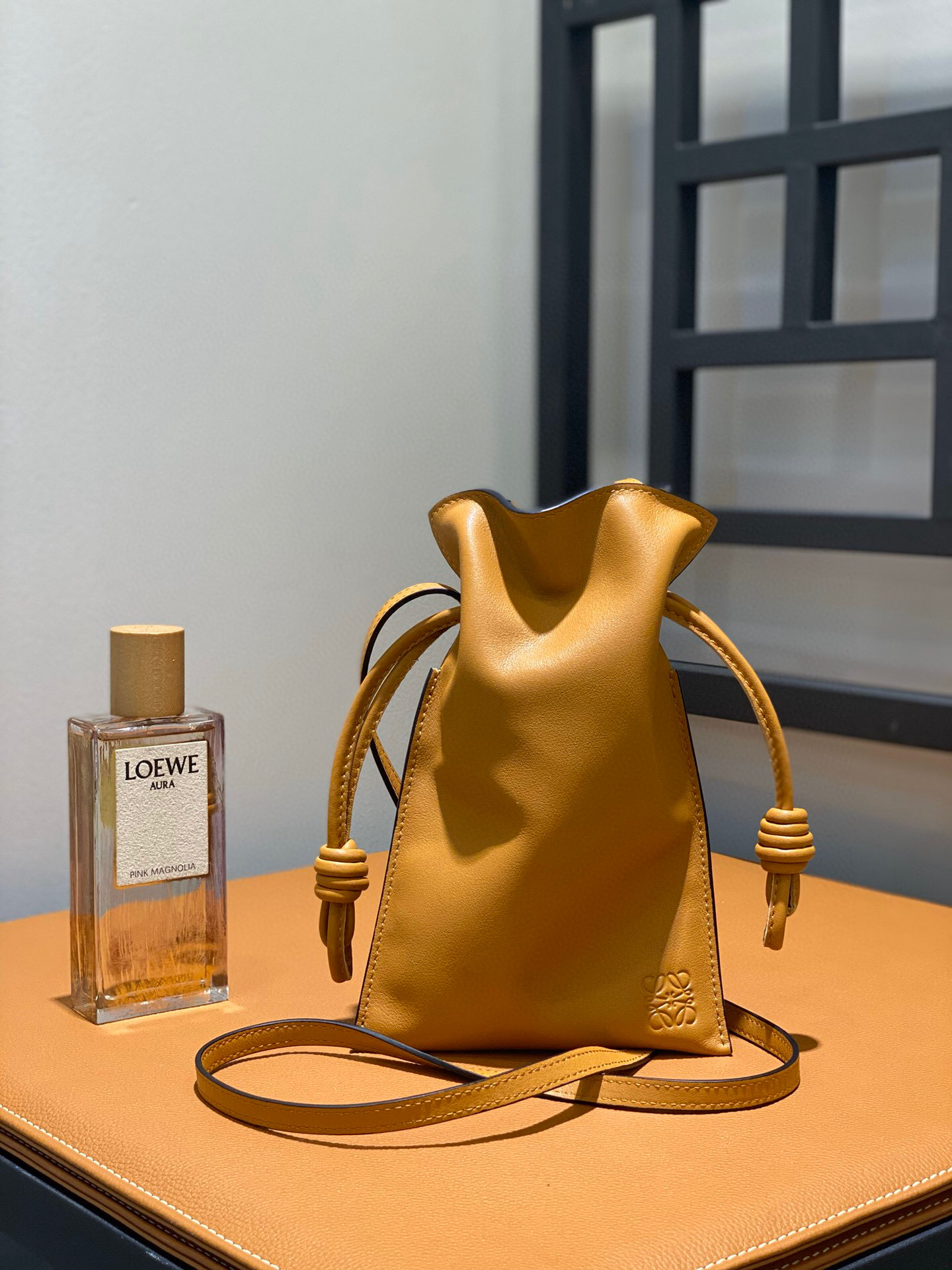 로에베 미니 플라멩고 클러치 크로스백 여자가방