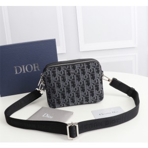 디올 남자 크로스백 숄더백 2OBBC119YSE