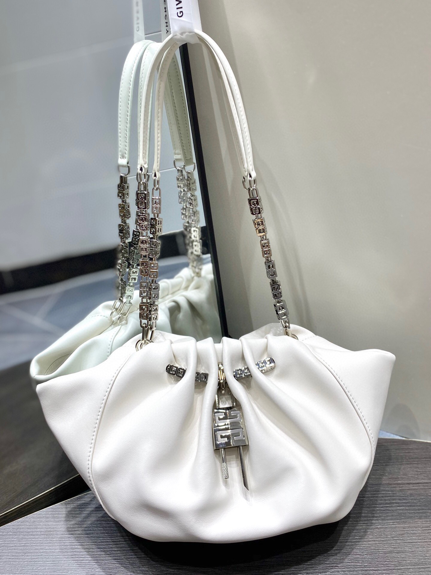 지방시 여자가방