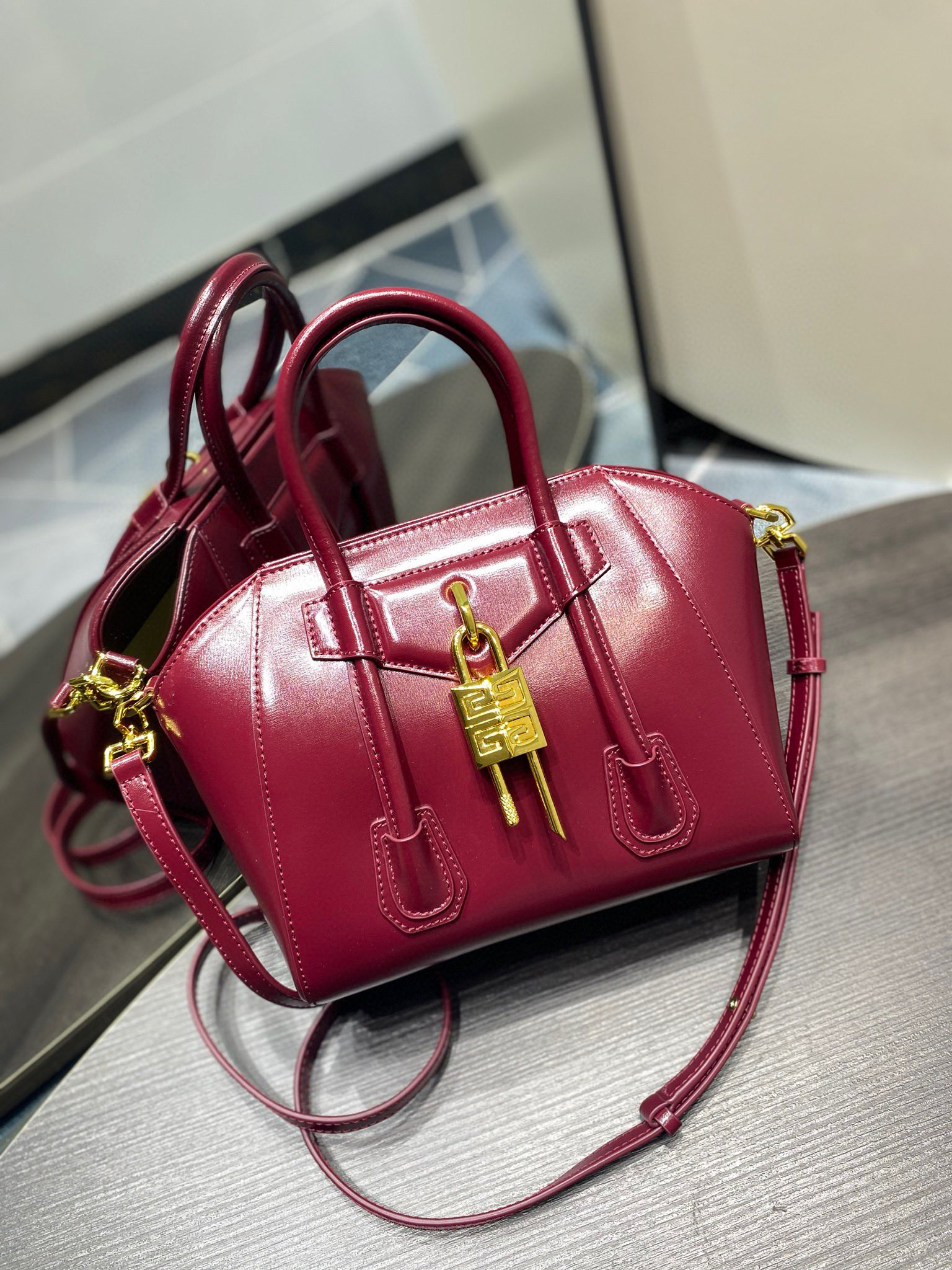 지방시 여자가방