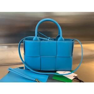 보테가베네타 미니 여자가방 709337 