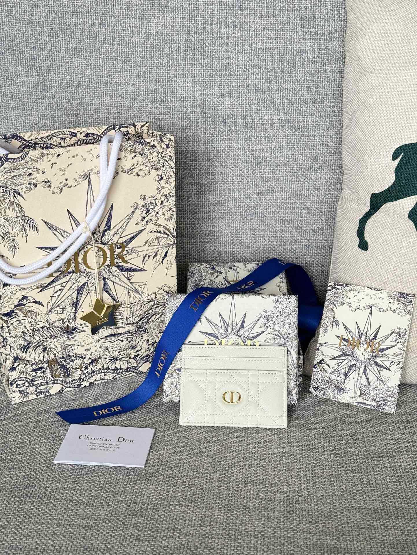 디올 카드지갑 S5130