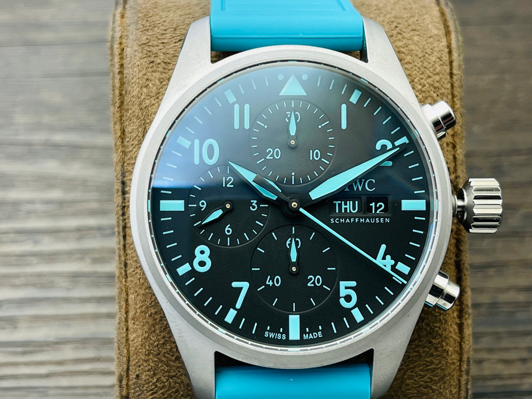 IWC 아이더블유씨 미러급 남자시계