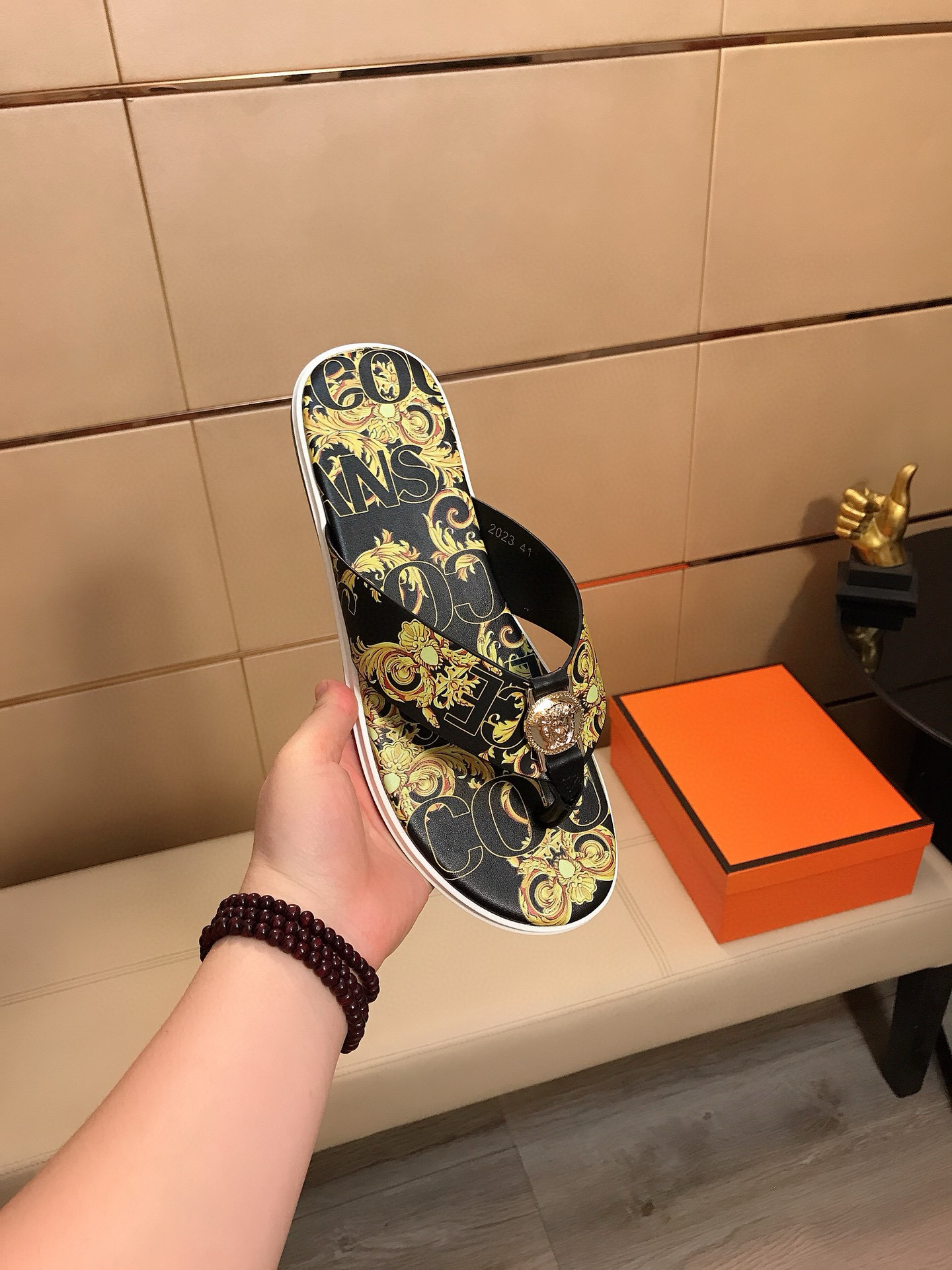 베르사체 남자 슬리퍼