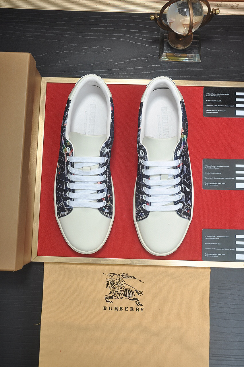 버버리 남자 스니커즈 신발 운동화