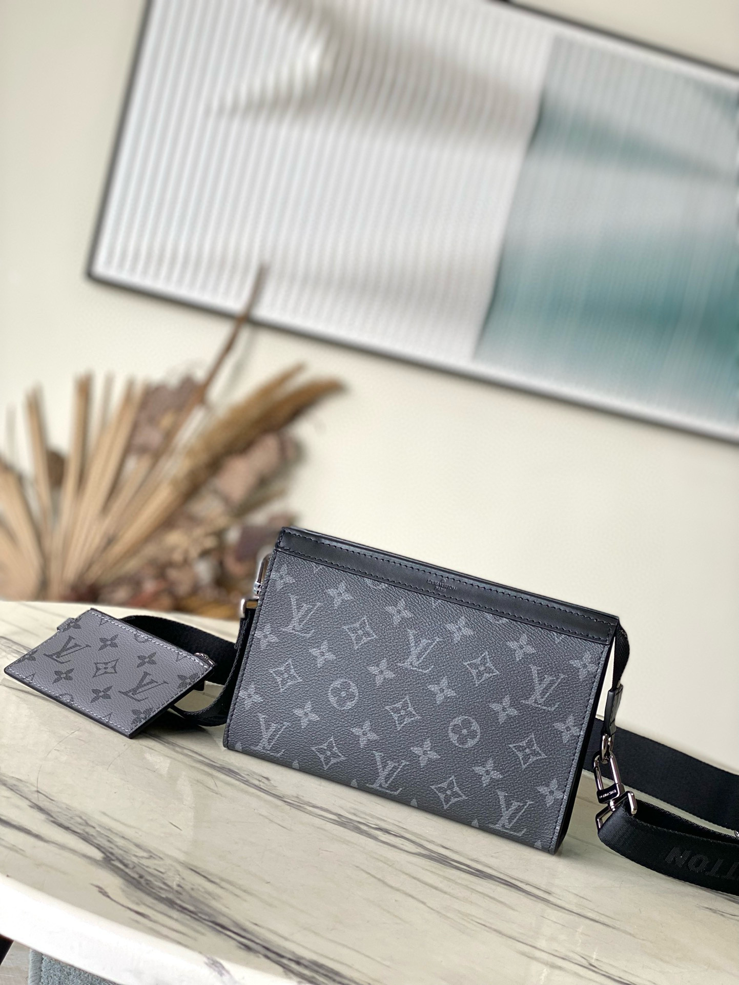 루이비통 M81124 남자가방