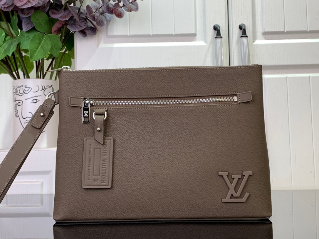 루이비통 m11486 69837 클러치백