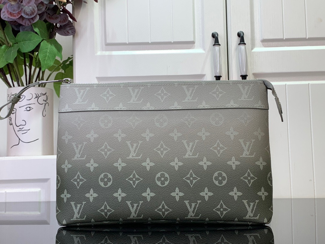 루이비통 M11545 클러치백