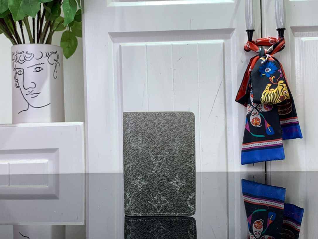 루이비통 남자 반지갑 M61696 11548