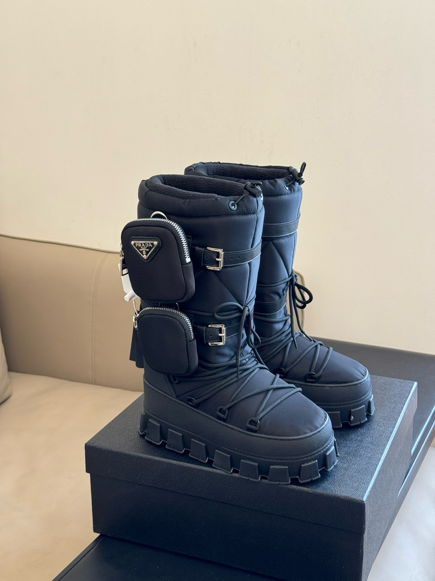 프라다 여자 부츠
