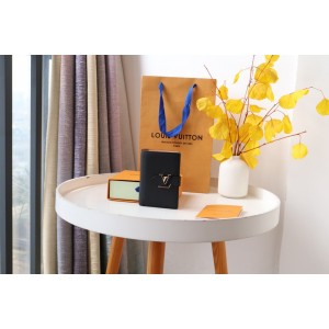 루이비통 여자 반지갑 M81561