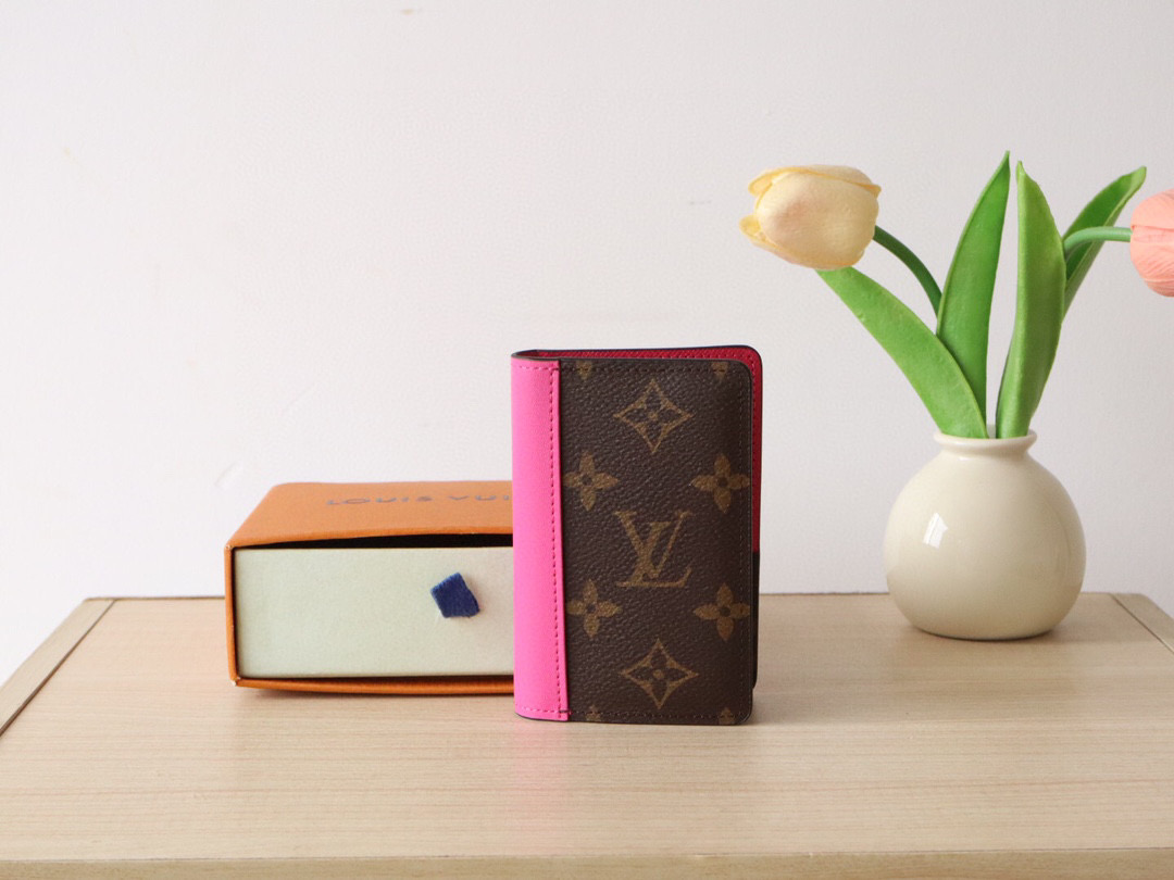 루이비통 여권지갑 M82955