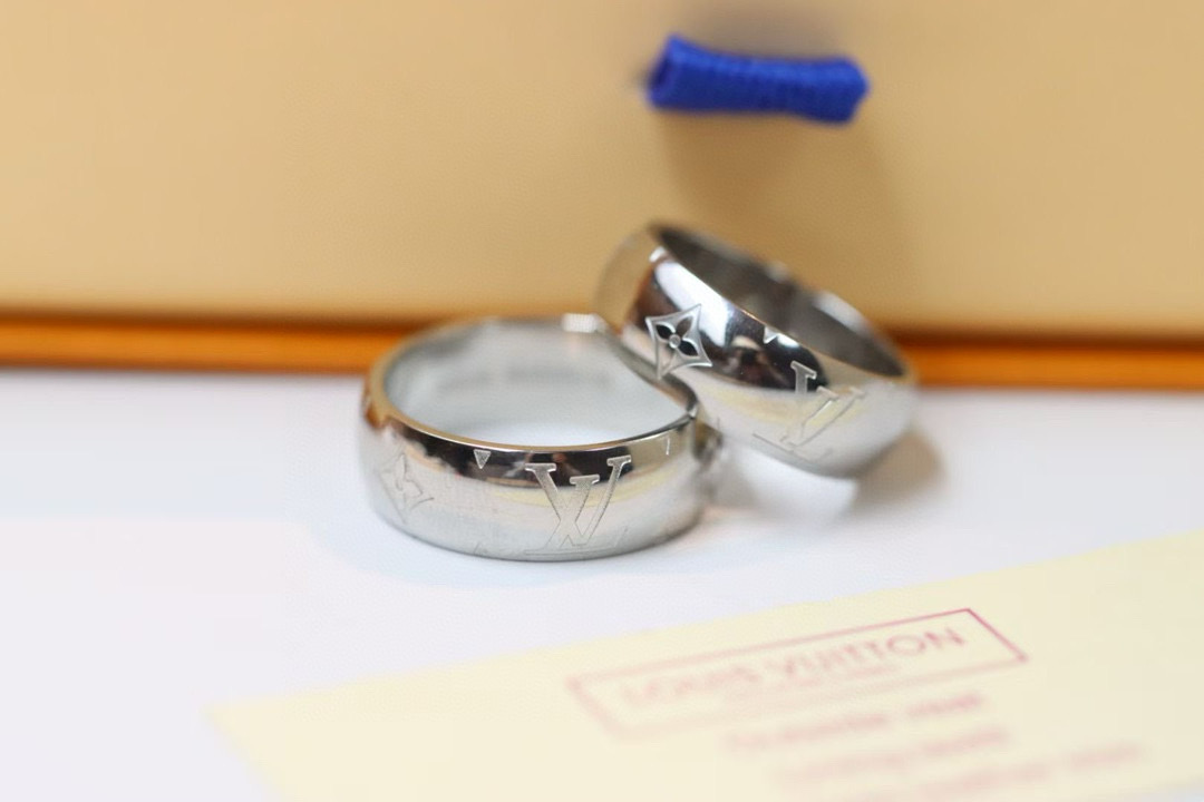 루이비통 반지