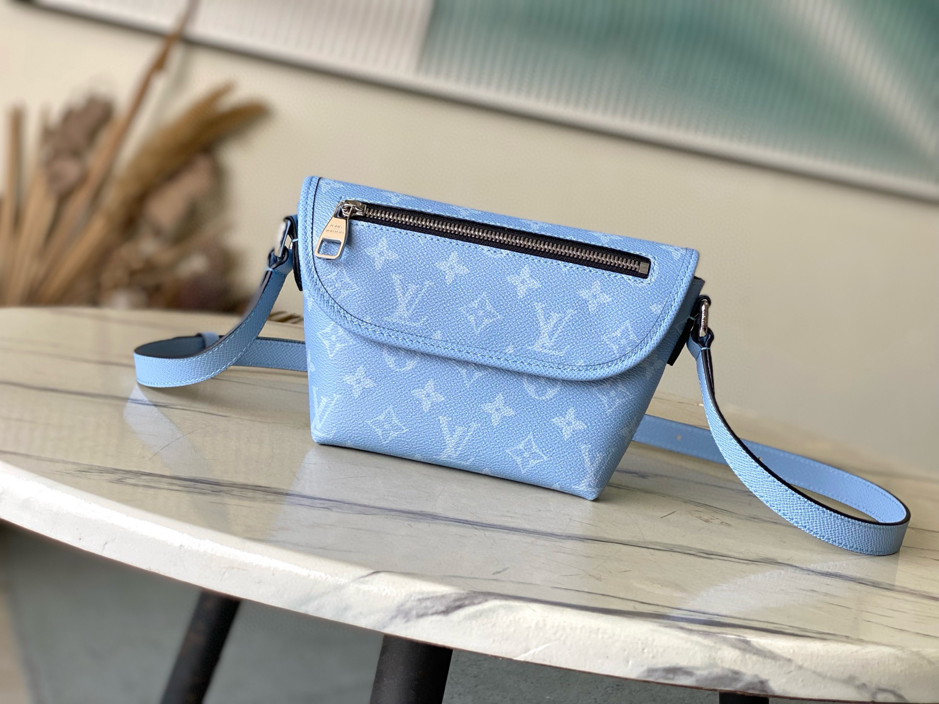 루이비통 M14116 남자가방