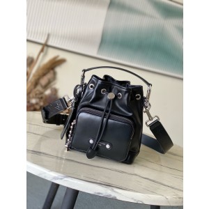 루이비통 M13985 남녀공용가방