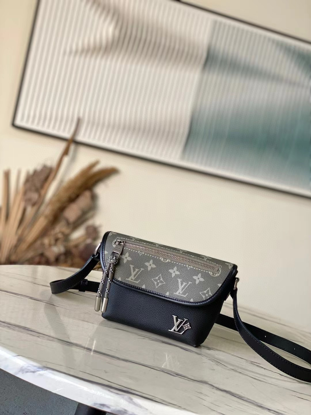 루이비통 M12618 남자가방