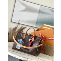 루이비통  M11945 남녀공용가방