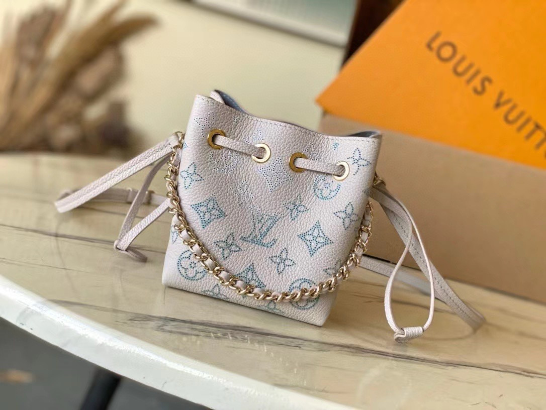 루이비통 M12521 여자가방