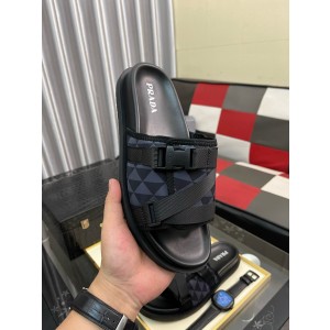 프라다 남자 슬리퍼