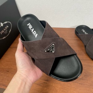 프라다 남자 슬리퍼