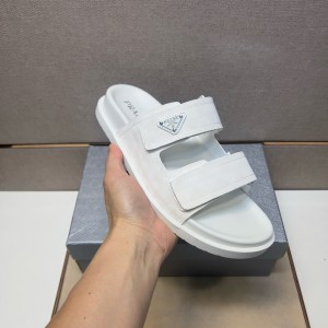 프라다 남자 슬리퍼