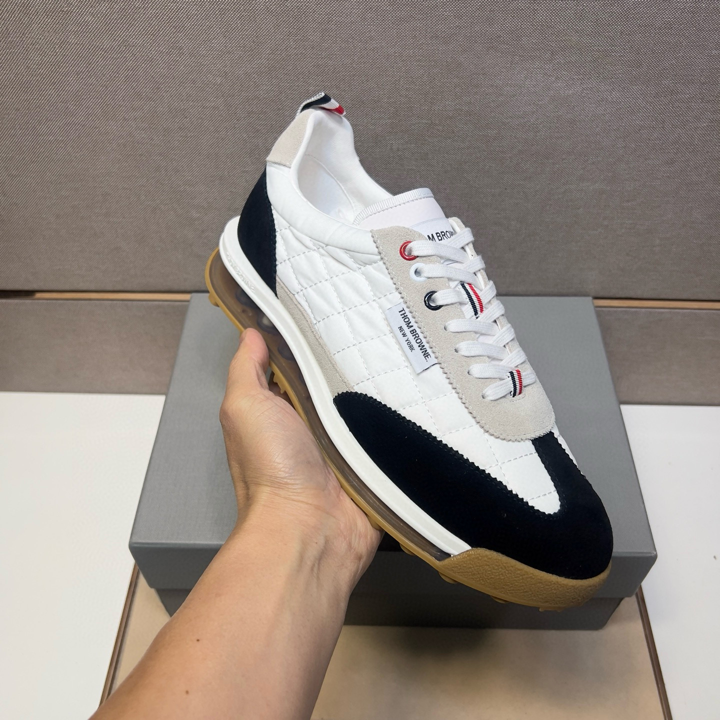 톰브라운 남자 신발 운동화 스니커즈