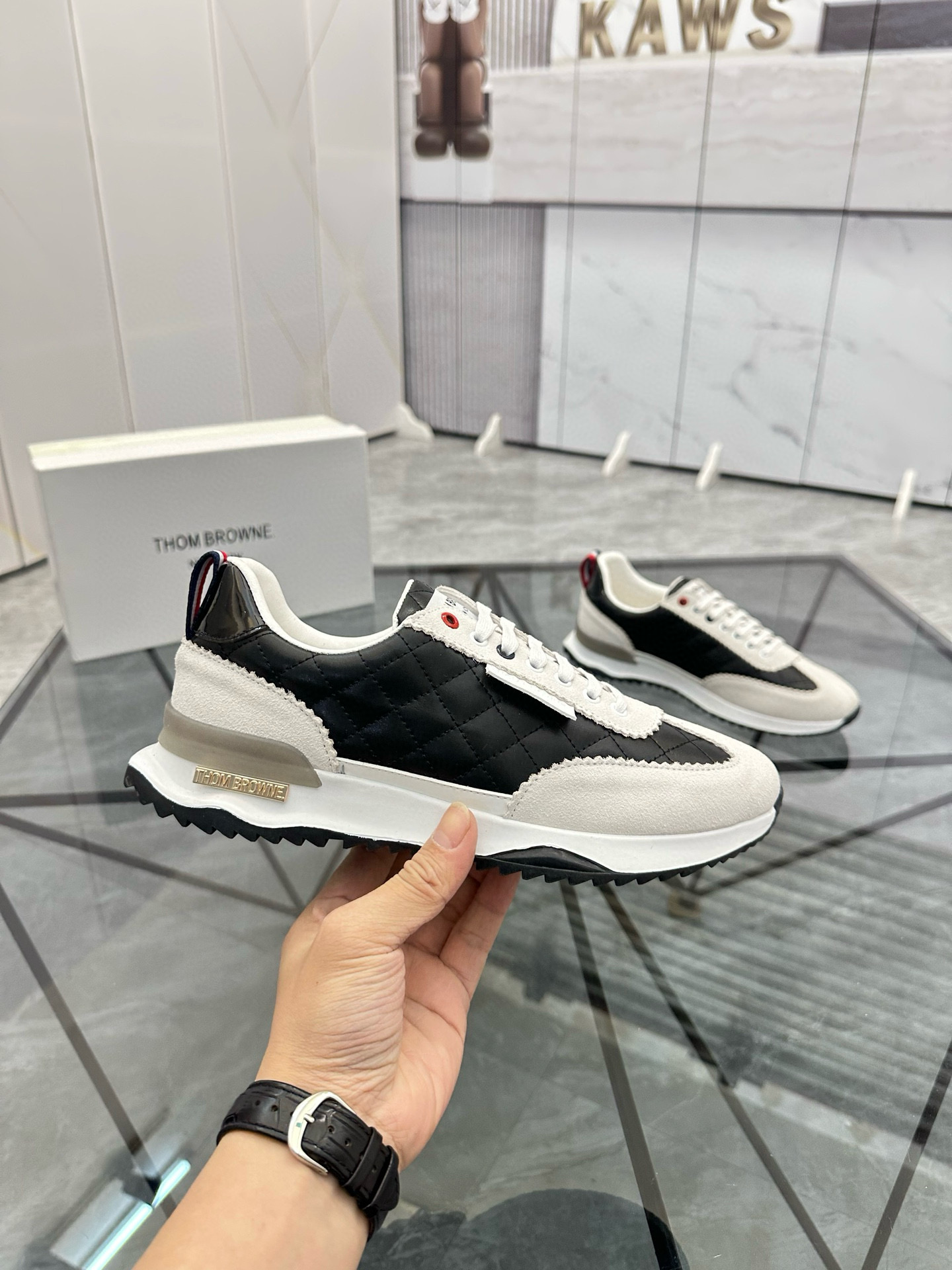 톰브라운 남자 신발 운동화 스니커즈