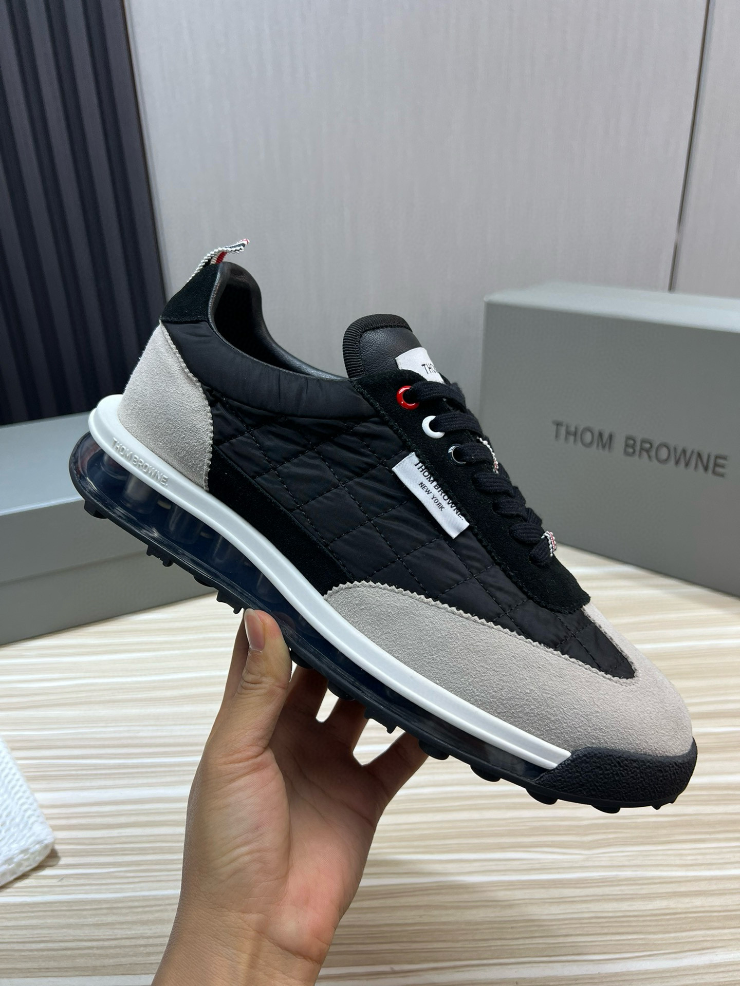 톰브라운 남자 신발 운동화 스니커즈