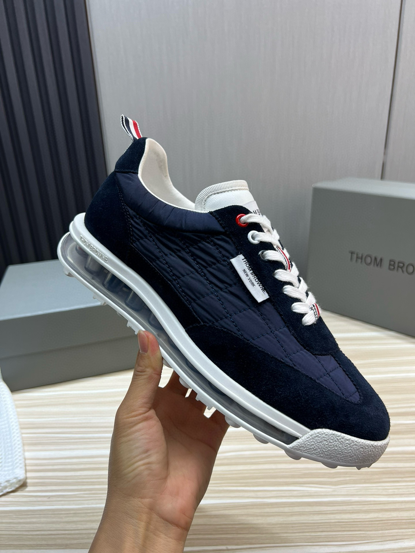 톰브라운 남자 신발 운동화 스니커즈