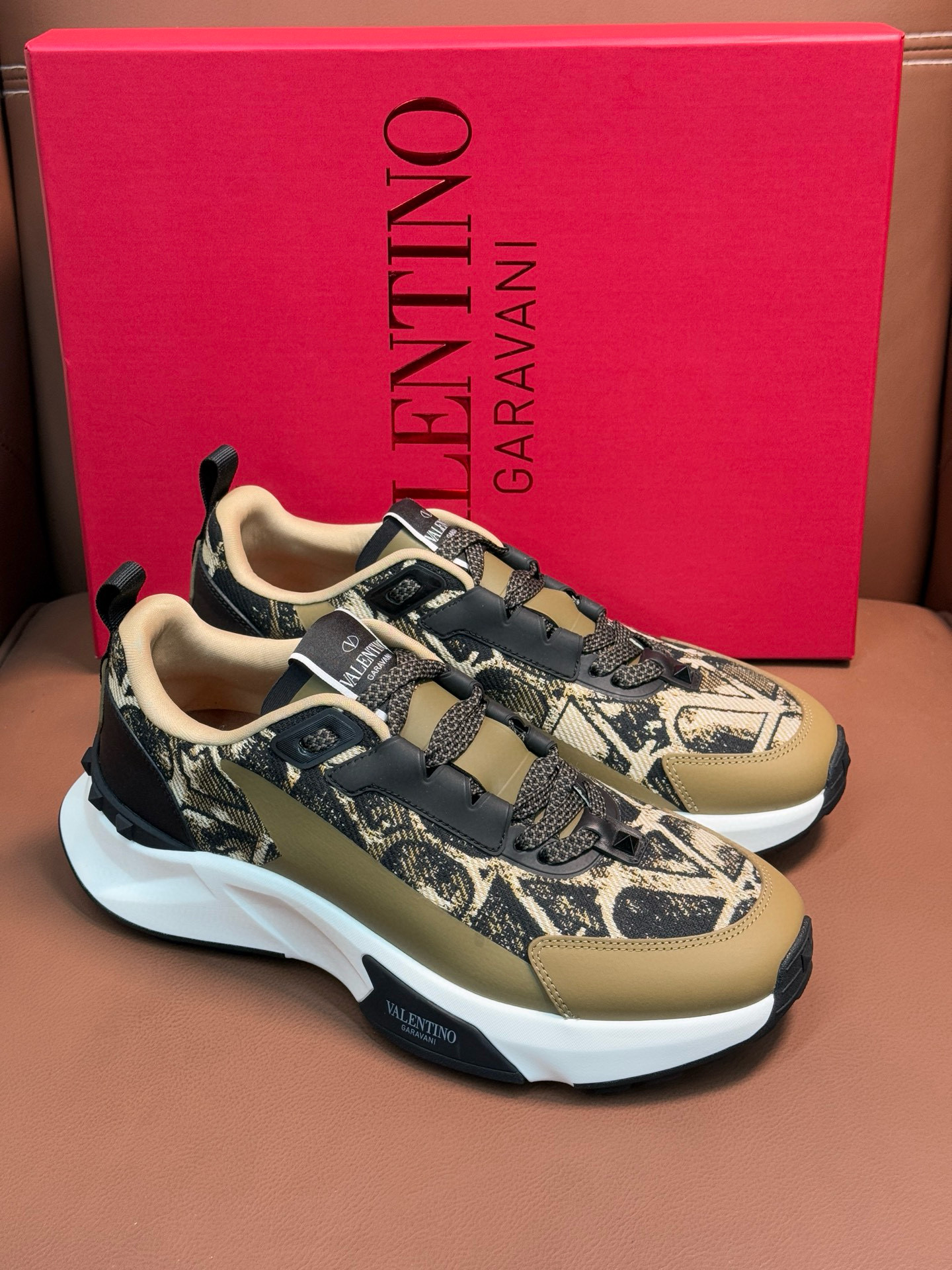 발렌티노 남자 신발 운동화 스니커즈
