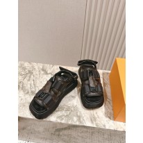 루이비통 여자 샌들 7.5cm