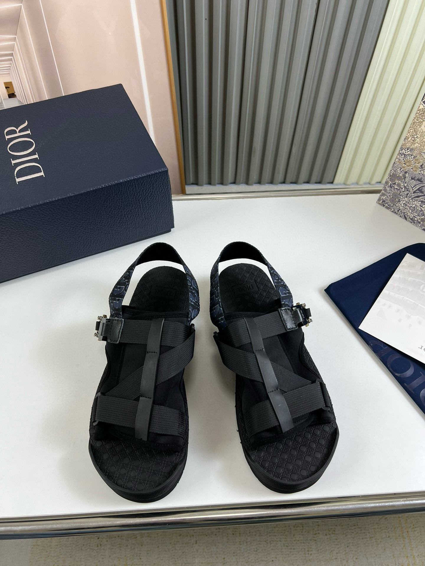 디올 남자 슬리퍼