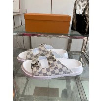 루이비통 남여 공용 슬리퍼