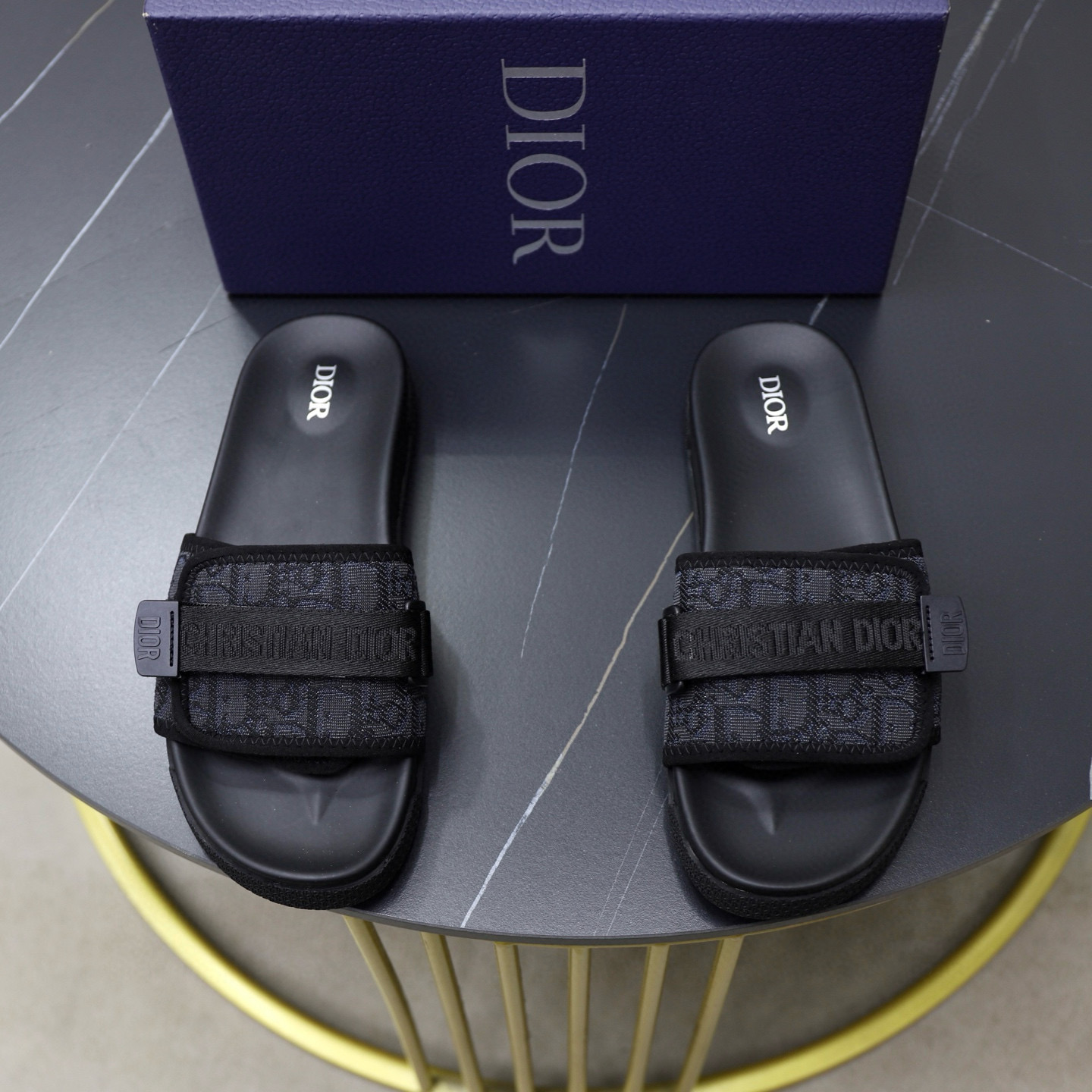 디올 남자 슬리퍼