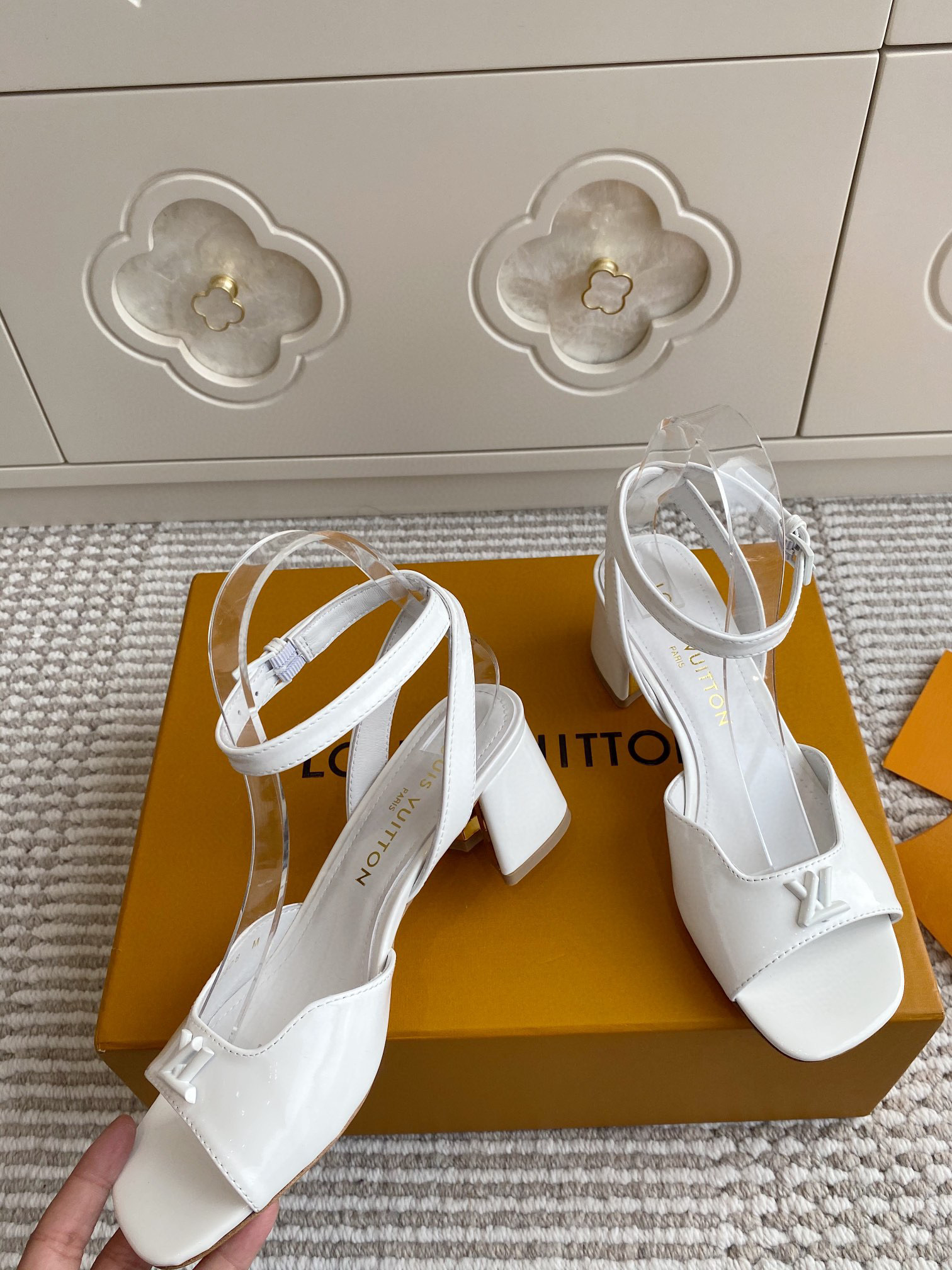 루이비통 여자 구두 5.5cm