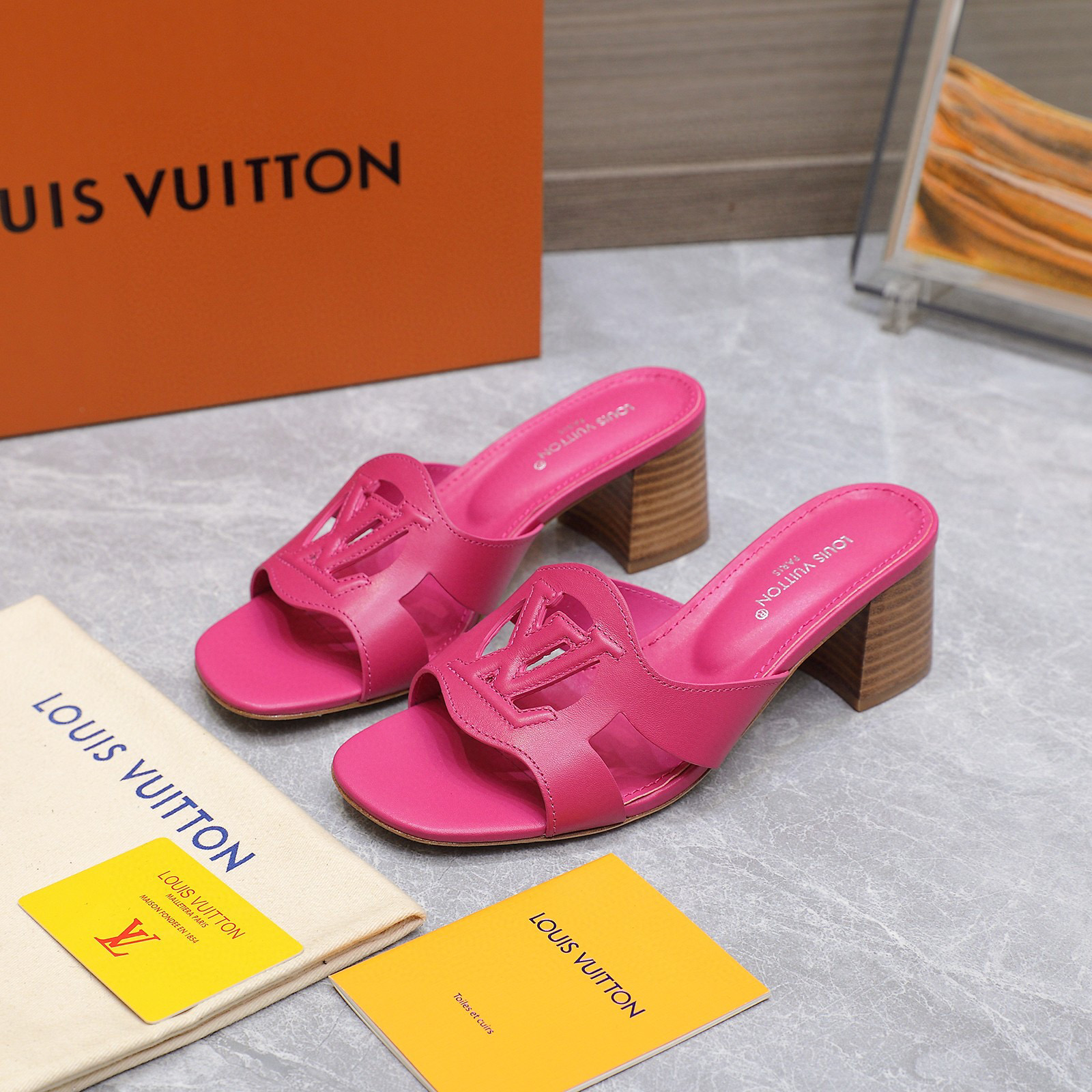 루이비통 여자 슬리퍼 5.5cm