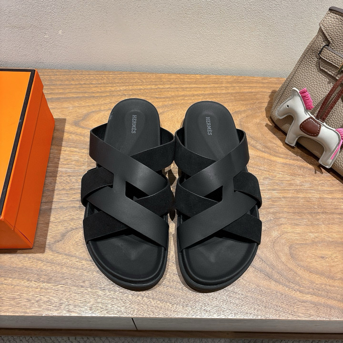 에르메스 남녀공용 슬리퍼