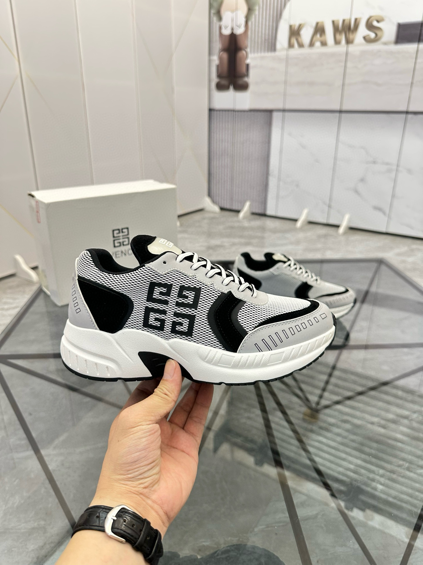 지방시 남자 신발 운동화 스니커즈