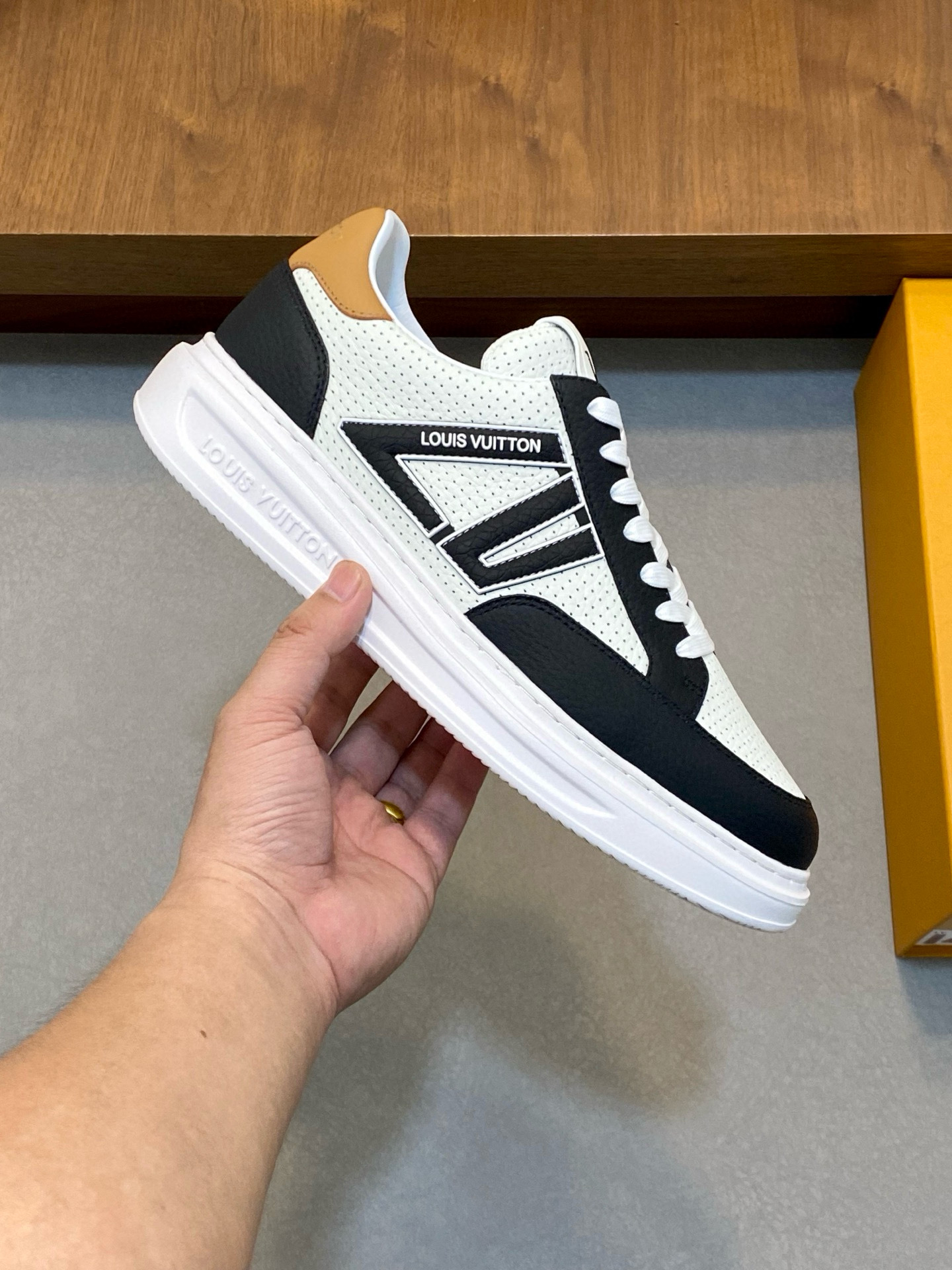 루이비통 남자 신발 운동화 스니커즈