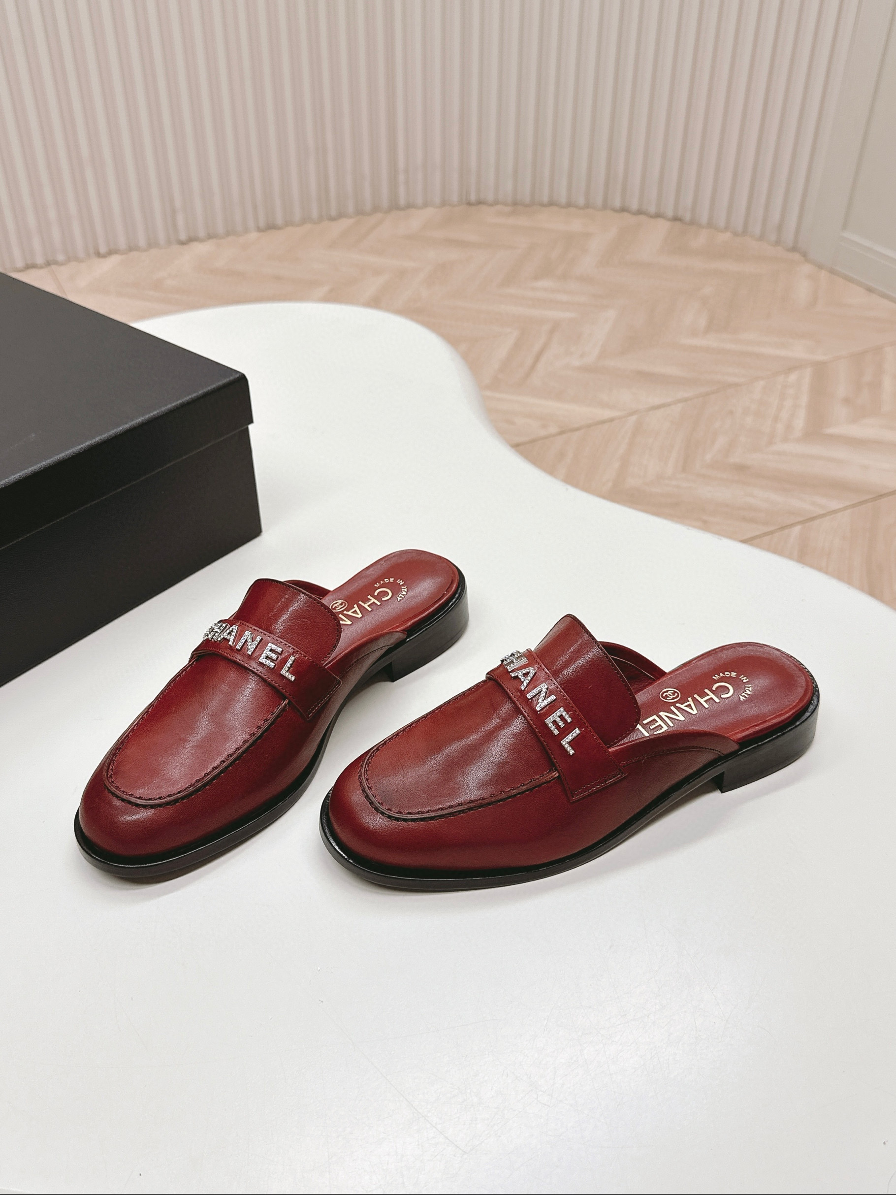 샤넬 여자 슬리퍼