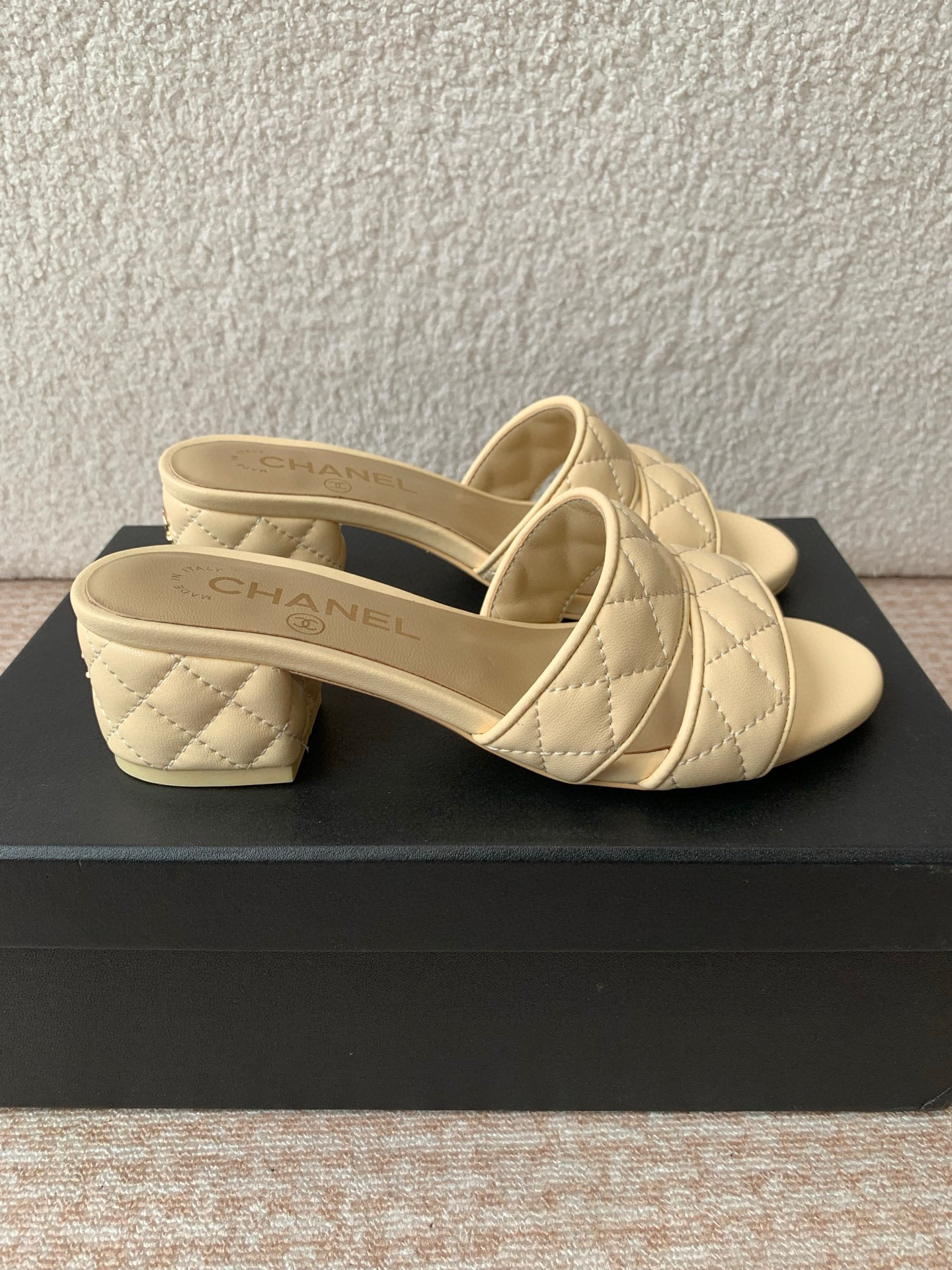 샤넬 여자 슬리퍼