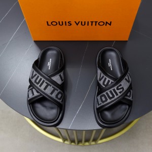 루이비통 남녀공용 슬리퍼