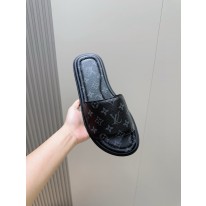 루이비통 남자 슬리퍼