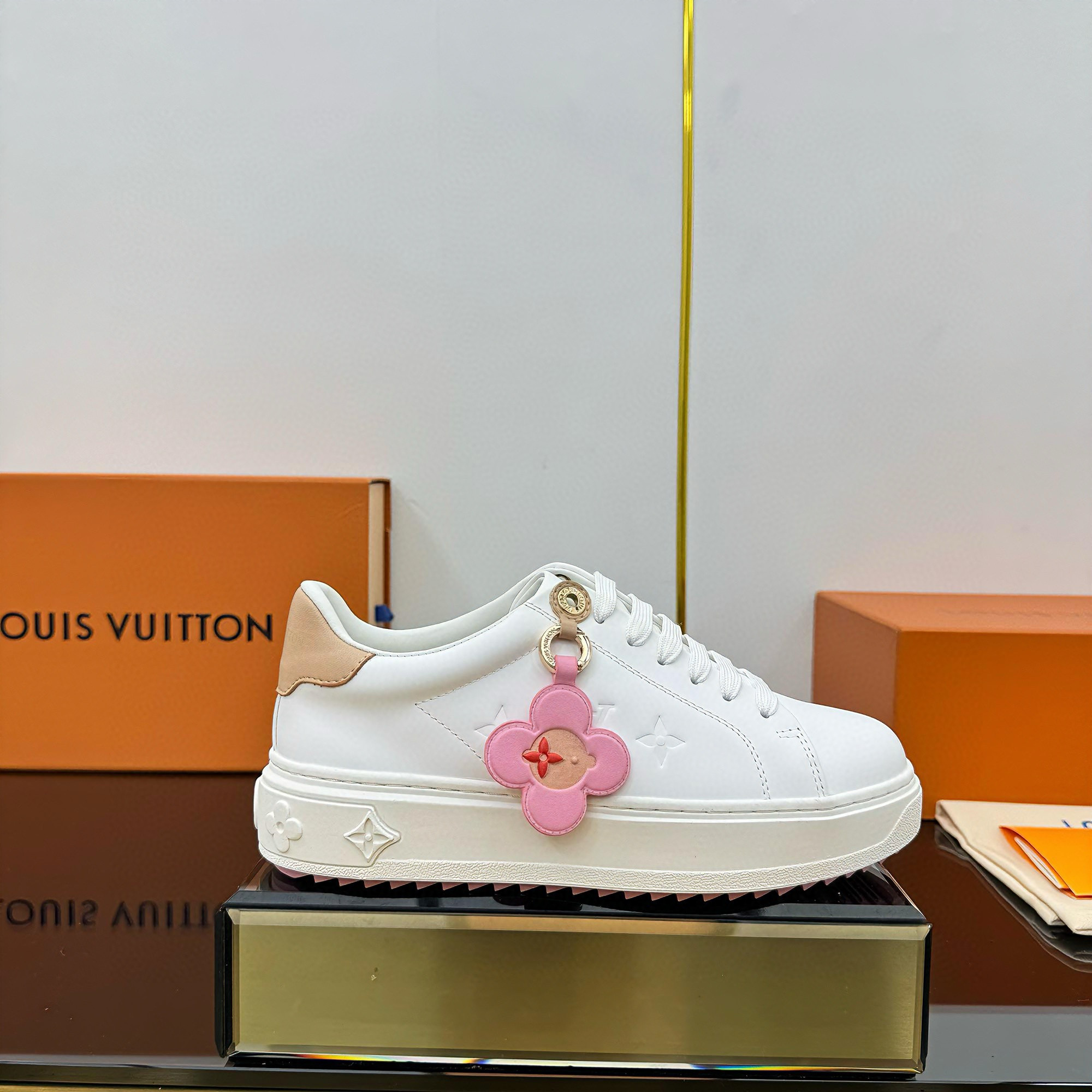 루이비통 남녀공용 신발 운동화 스니커즈