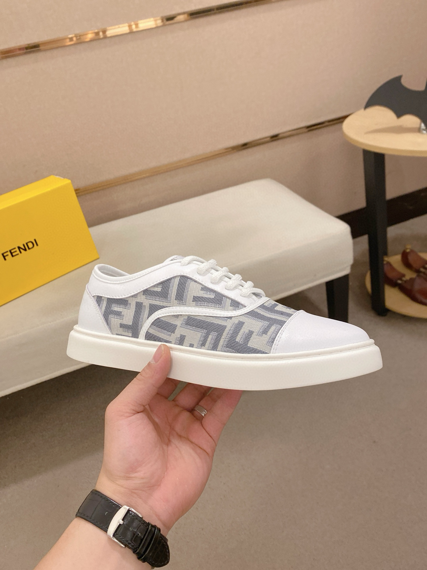 펜디 남자신발 운동화 스니커즈