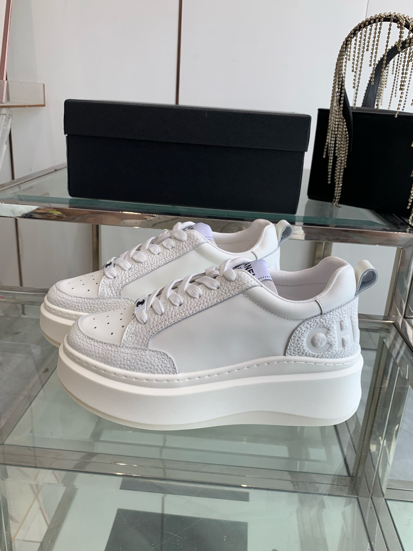 샤넬 4cm 여자 신발 운동화 스니커즈