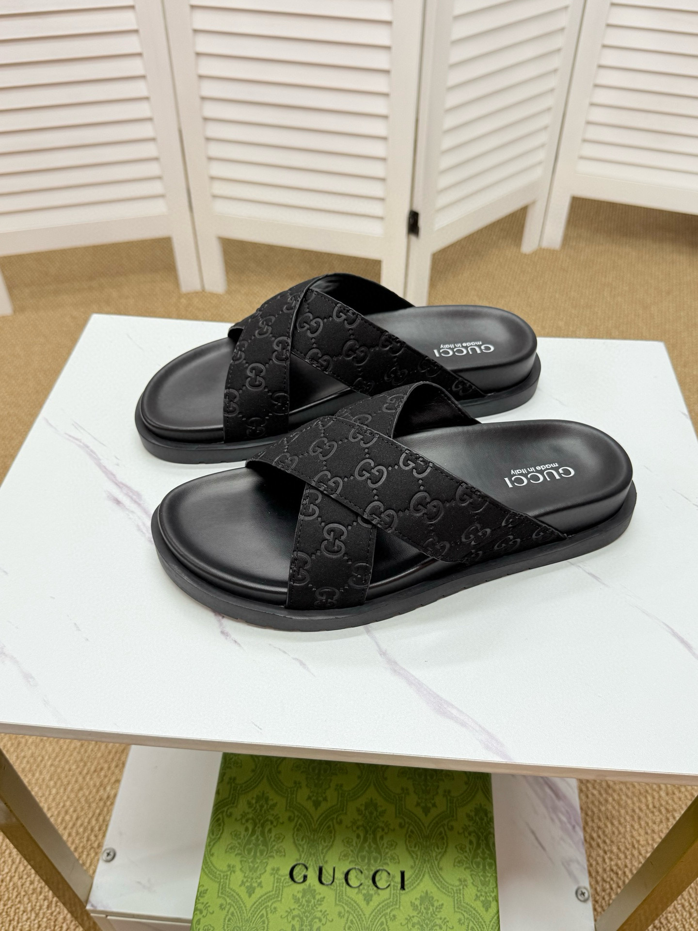 구찌 남자 슬리퍼