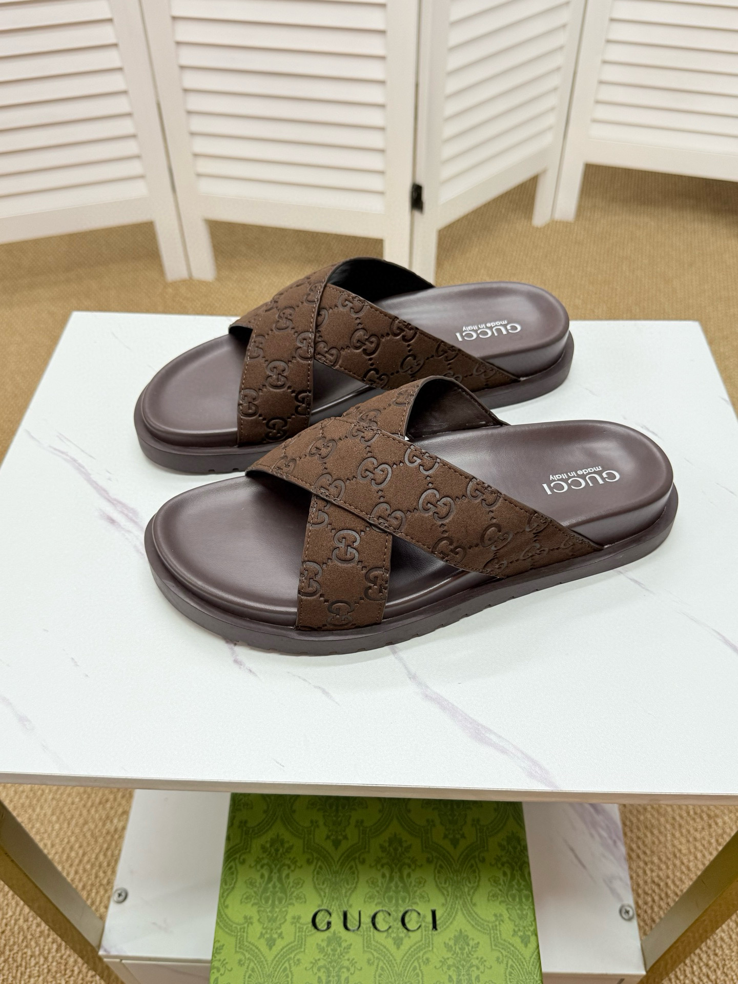 구찌 남자 슬리퍼