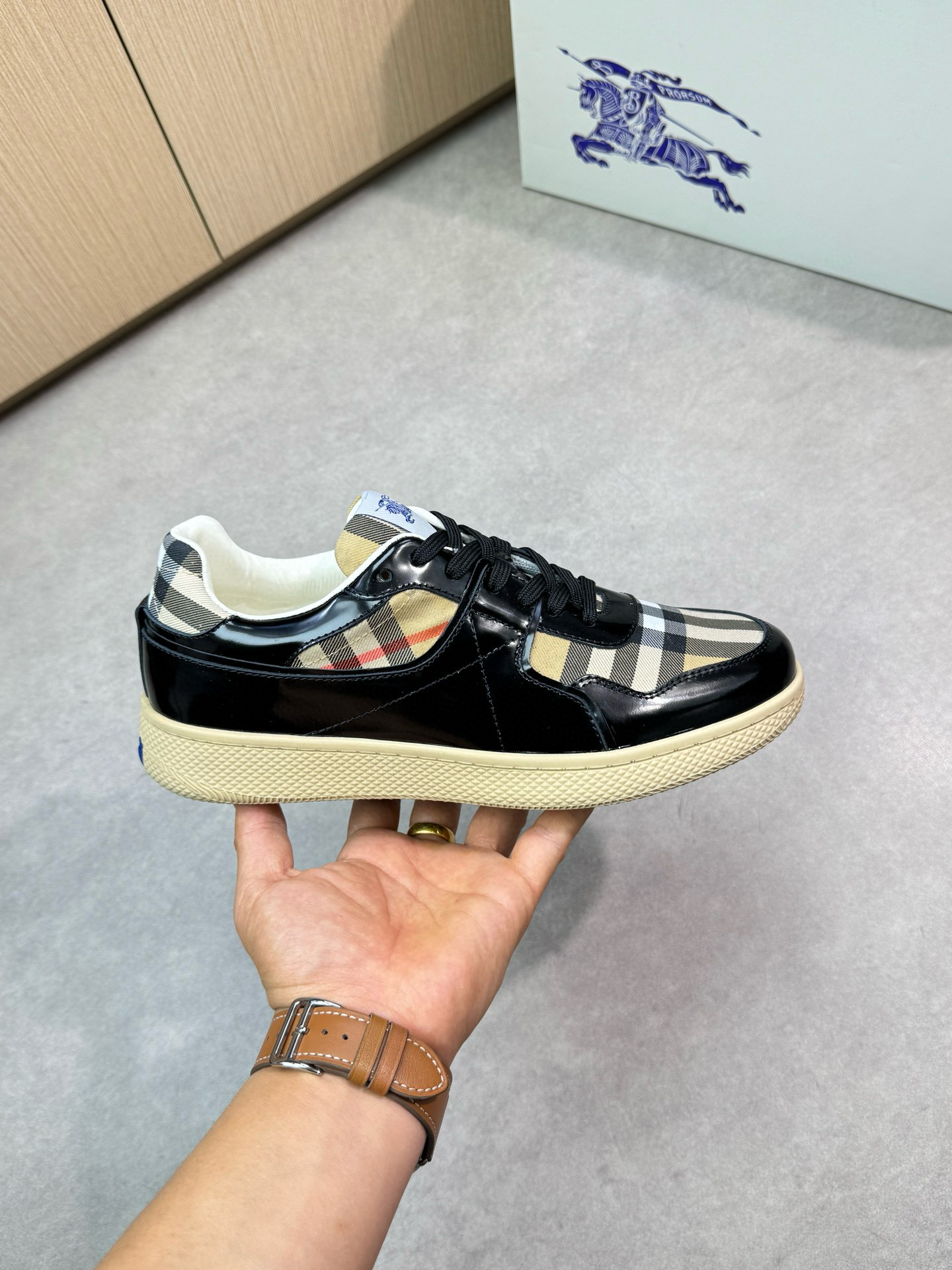 버버리 남자 신발 운동화 스니커즈