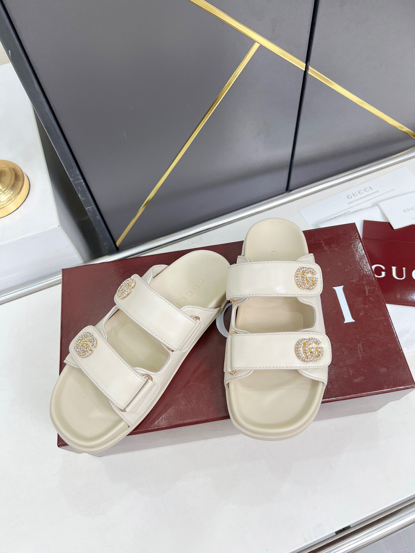 구찌 여자 슬리퍼